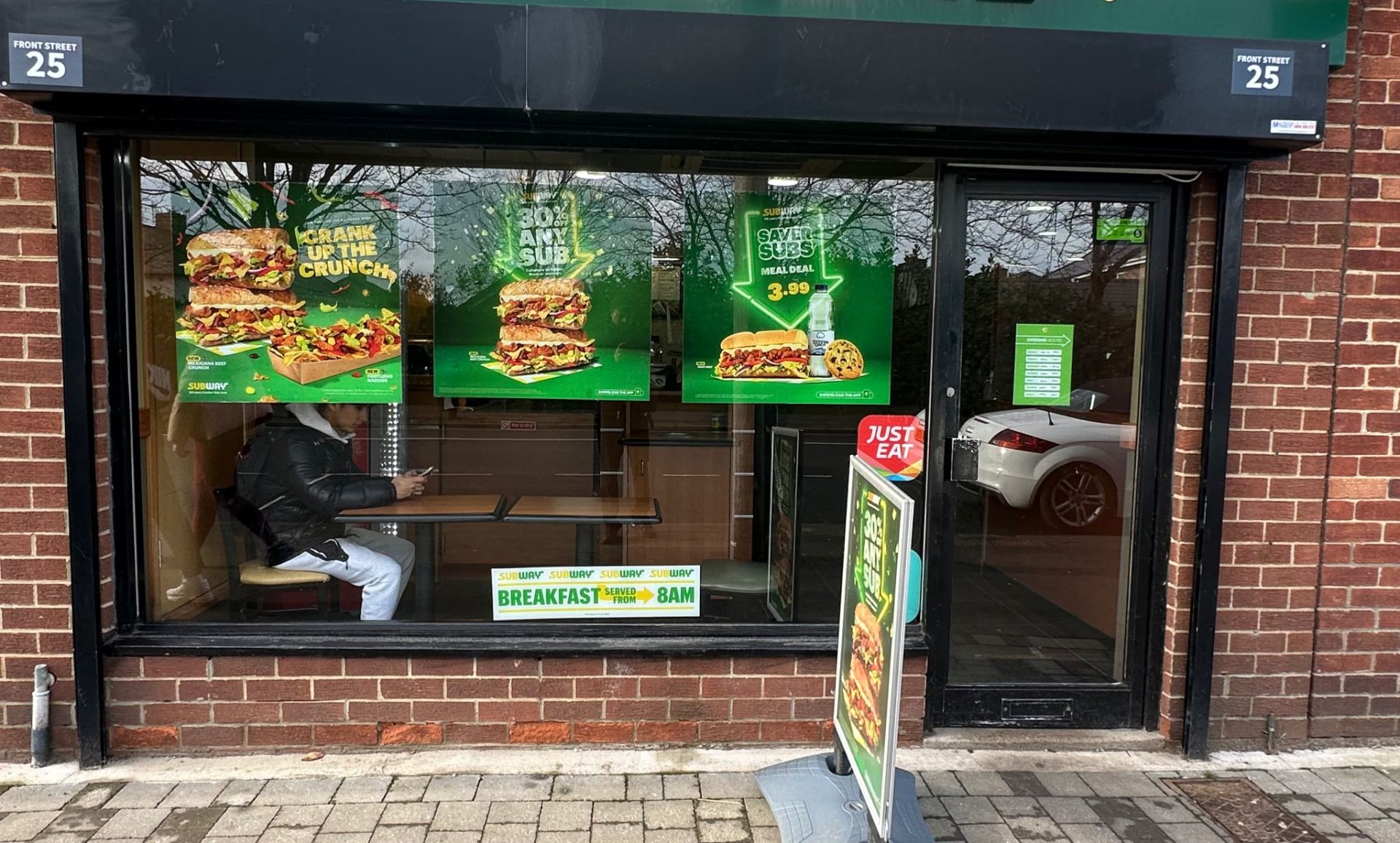 Subway Newcastle — commercial aluminium shopfront and entrance system – Prestige Aluminium Systems