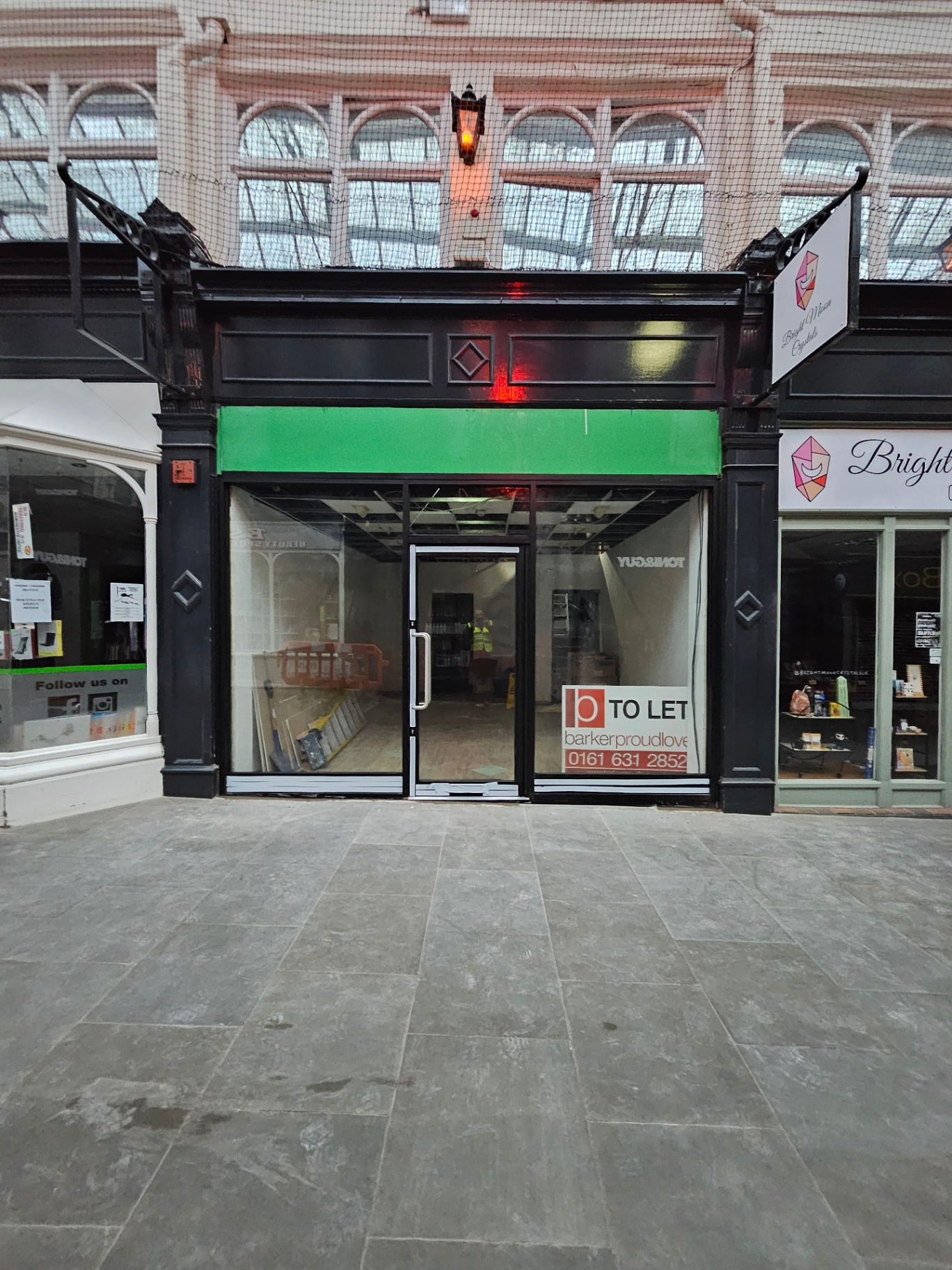 Commercial aluminium shopfront installation – Prestige Aluminium Systems
