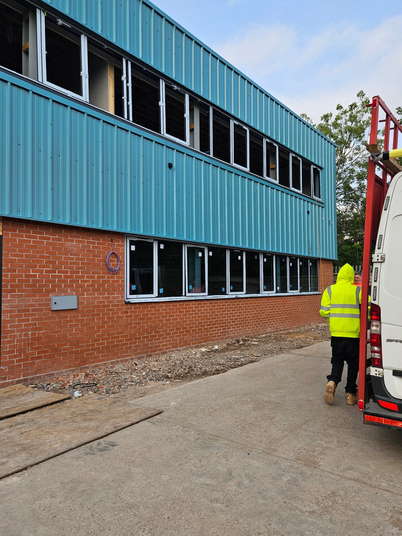 Thermally broken aluminium windows installation – Prestige Aluminium Systems
