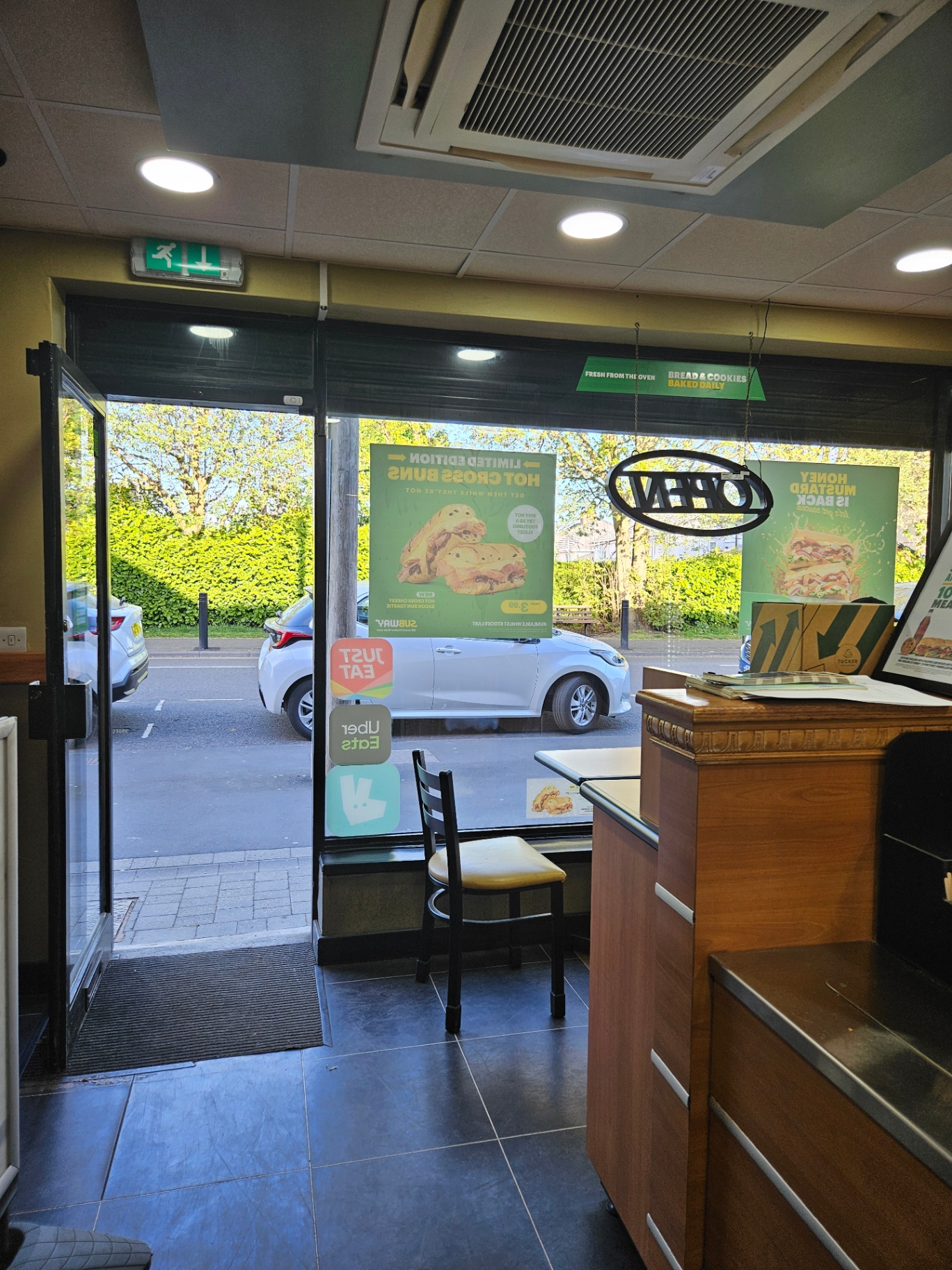 Subway Newcastle — commercial aluminium shopfront and entrance system – Prestige Aluminium Systems